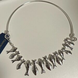 **NEW WITH TAGS** Vineyard Haven Ladies Silver Tone Fish Choker Necklace